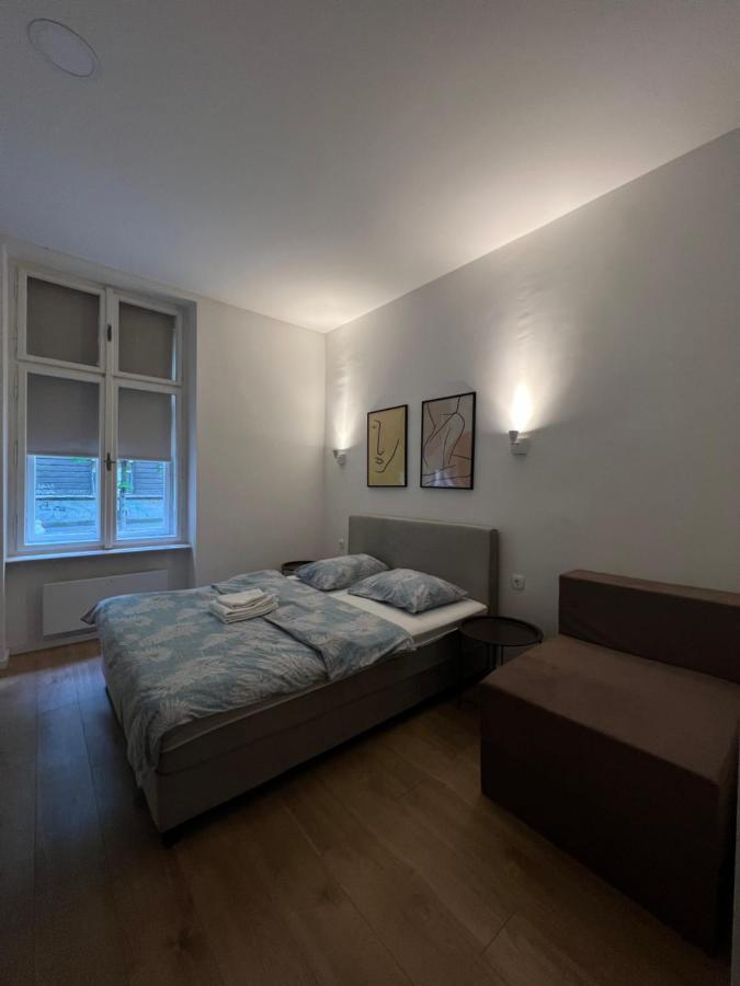 Noble Studio Apartments Zagreb Luaran gambar