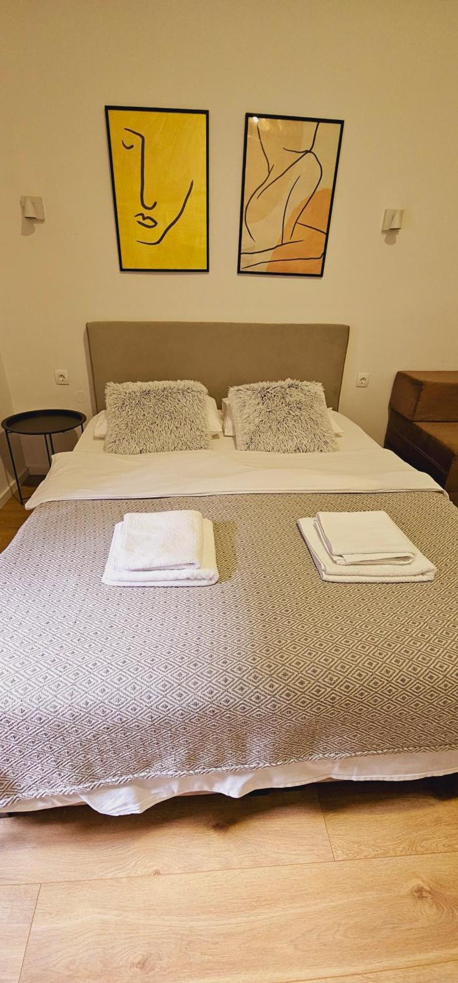 Noble Studio Apartments Zagreb Luaran gambar