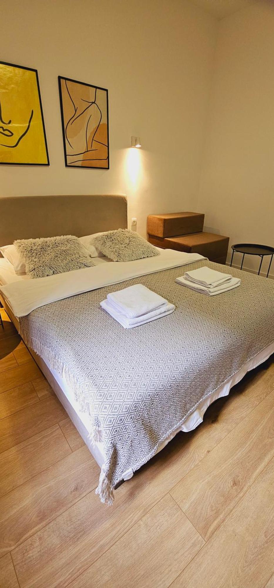 Noble Studio Apartments Zagreb Luaran gambar
