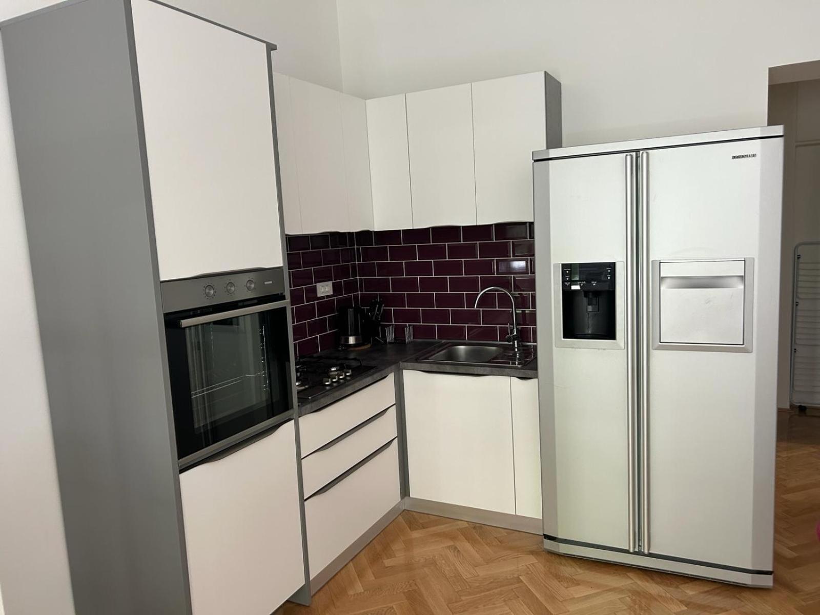 Noble Studio Apartments Zagreb Luaran gambar
