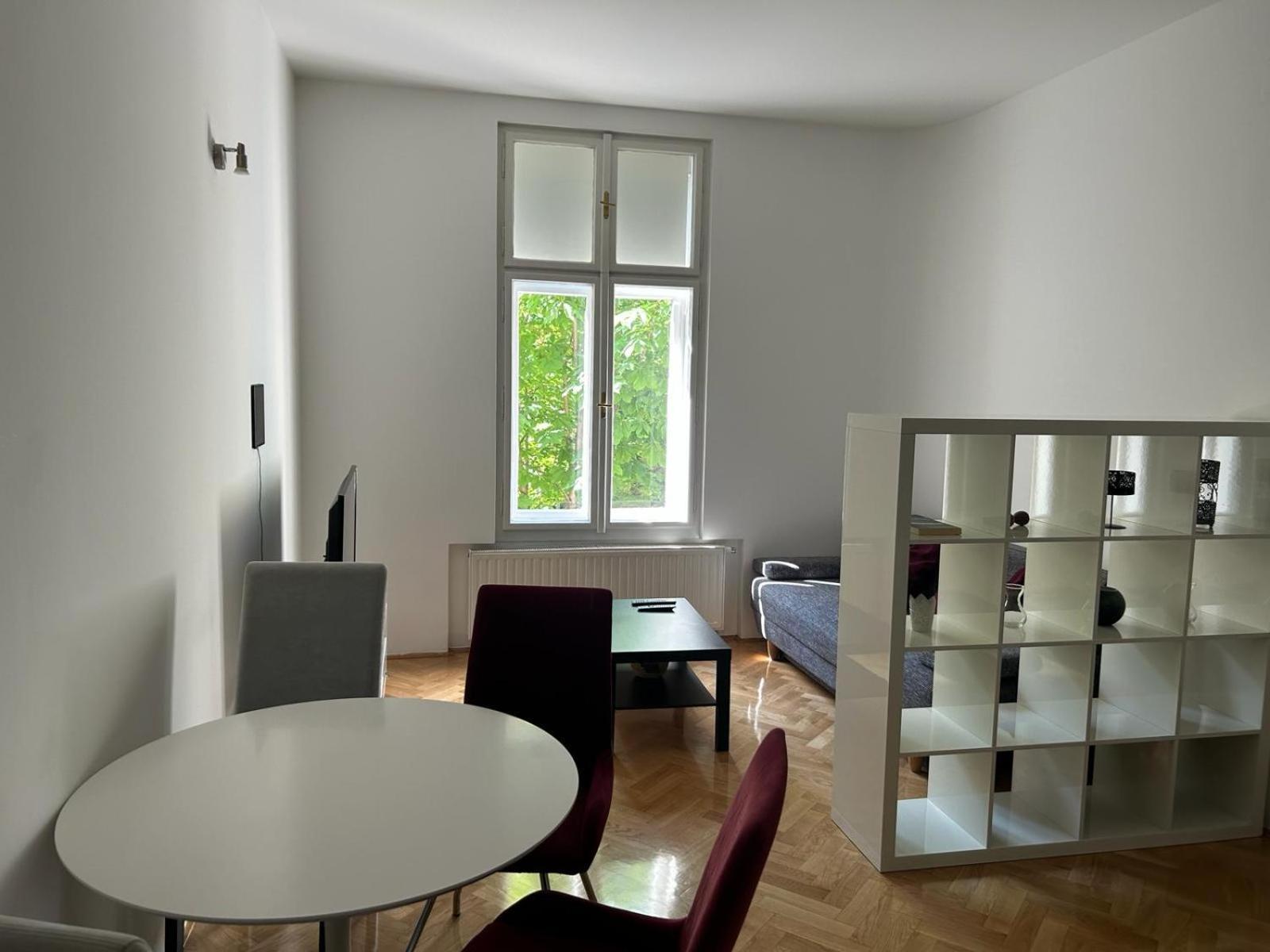 Noble Studio Apartments Zagreb Luaran gambar